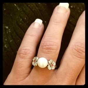 .925 Pearl Ring (Size 7) *NEW*